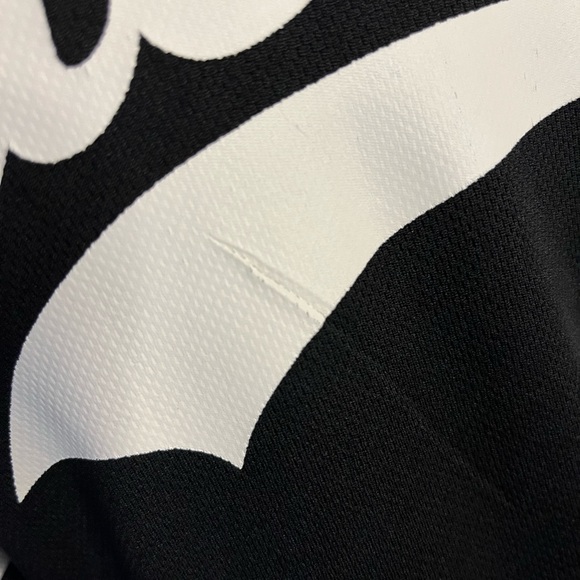 Mickey Mouse Jersey 🐭 🖤 - Picture 5 of 5